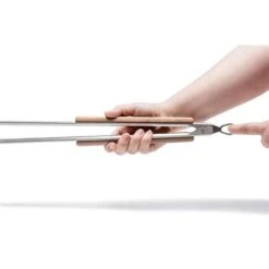 Petromax Grill Tong Small Charbon -Célèbre Camping Magasin petromax grill tong small charbon 4