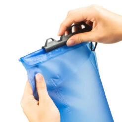 Poche à Eau - 2 Litres - MT500 -Célèbre Camping Magasin poche a eau 2 litres mt500 4