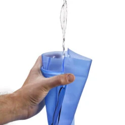 Poche à Eau Avec Tube Isotherme - 2 Litres - MT500 -Célèbre Camping Magasin poche a eau avec tube isotherme 2 litres mt500 2